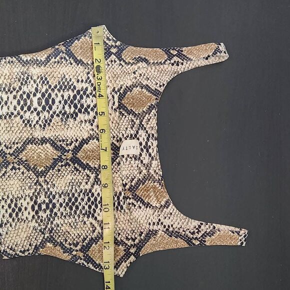 Salty by Andie Snakeskin Print Cropped Tank Top Size Small Snakeskin Fitted Tank - Picture 8 of 9